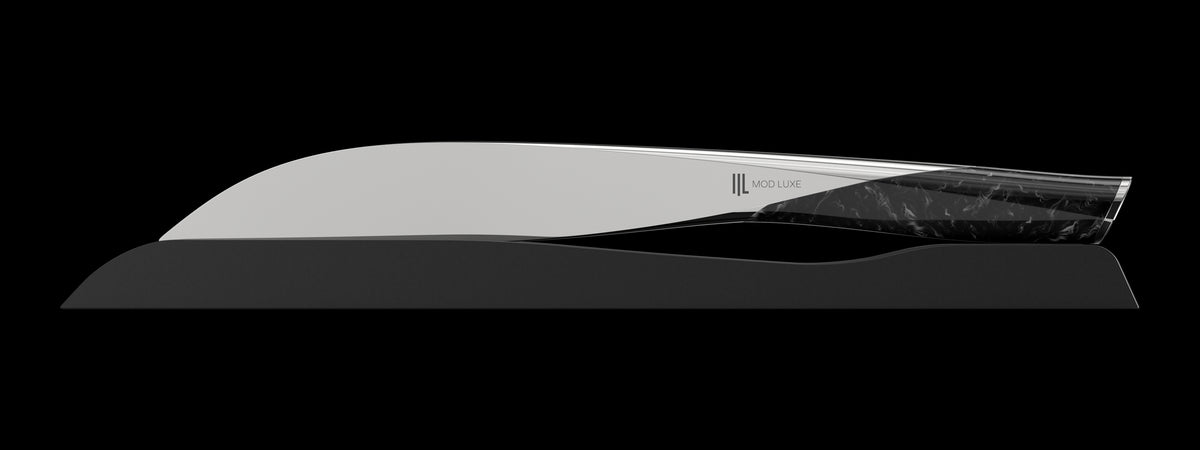  Elegantly displayed SPLENDOUR champagne sabre by MOD LUXE, positioned on a wooden stand, highlighting its luxurious design and craftsmanship – a perfect gift for weddings, anniversaries, corporate celebrations, and champagne lovers.